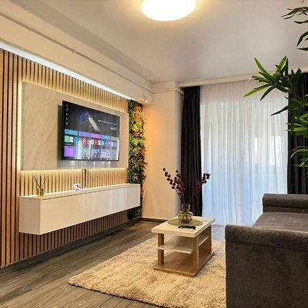 Luxury Glam Apartments Central Adress Bucuresti With Parking Exterior foto