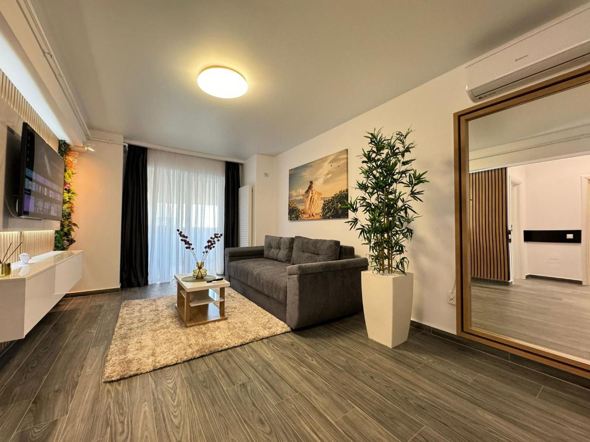 Luxury Glam Apartments Central Adress Bucuresti With Parking Exterior foto