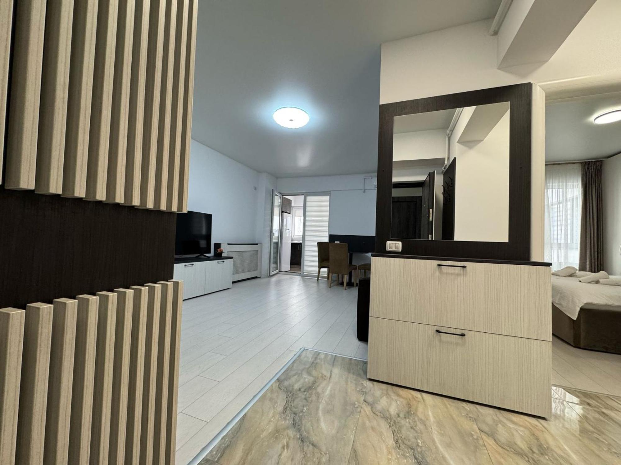 Luxury Glam Apartments Central Adress Bucuresti With Parking Exterior foto